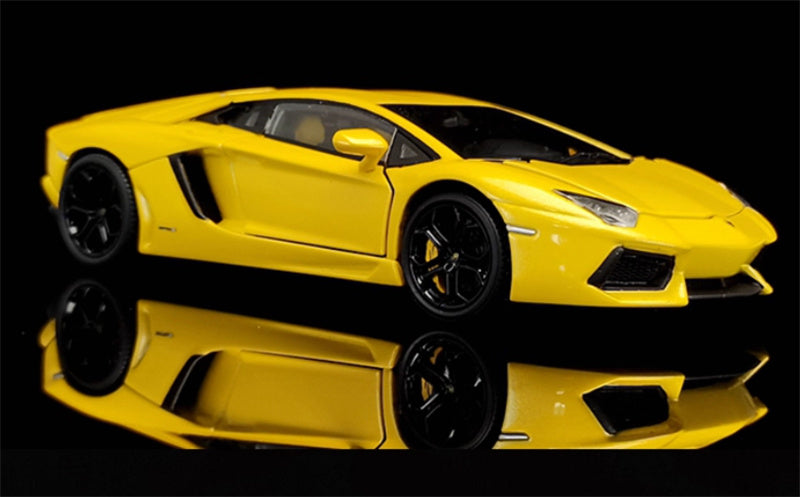 AUTOART Lamborghini Aventador LP700-4 GIALLO ORION 1:43 Car Pre-built Model view3