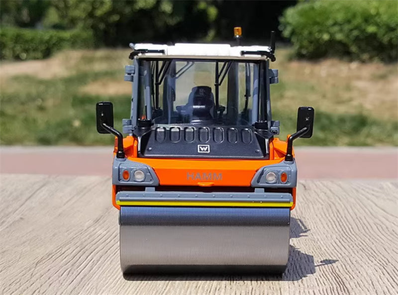 Wittgen Hamm HD 148iVV Double Steel Wheel Roller 1:35 Truck Pre-built Model
