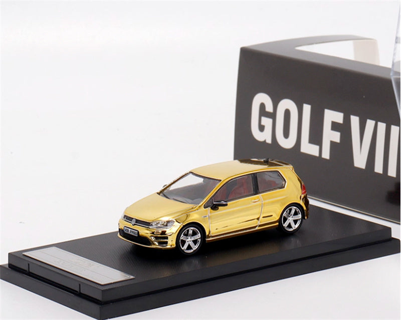 ZOOM Volkswagen Golf 7R Small Steel Cannon gold plating 1:64 Car Pre-built Model view4