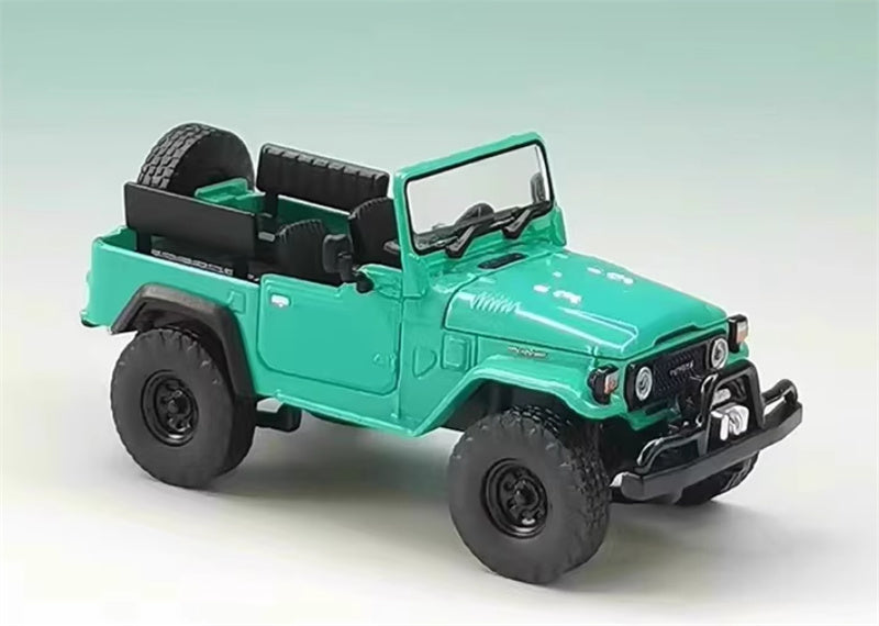Rhino Model Toyota FJ40 Land Cruiser J40/LC40 green 1:64 Truck Pre-built Model view4