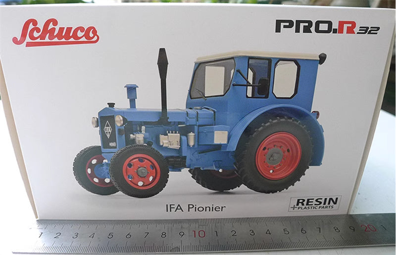 SCHUCO IFA Pionier blau European classical tractor 1:32 Truck Pre-built Model