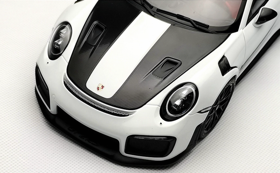 AUTOART Porsche 911 991 GT2 RS 991.2 White 1:18 Car Pre-built Model view8