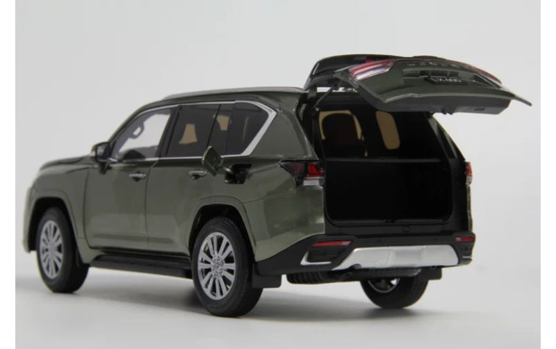 1:18 Lexus LX600 Seaweed Green LCD MODELS DIECAST Truck Model