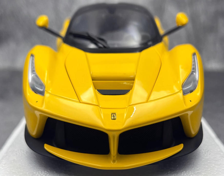 BBR MODELS Ferrari LaFerrari yellow hardtop 1:18 Car Pre-built Model view6