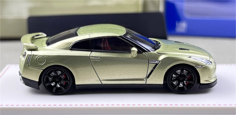 Focal Horizon Nissan GT-R R35 Emerald Green Limited Edition 999PCS ONLY 1:64 Car Pre-built Model view6