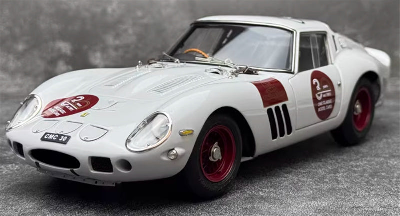 CMC Ferrari 250 GTO 30th Anniversary Edition white Limited Edition 1500PCS ONLY 1:18 Car Pre-built Model view1