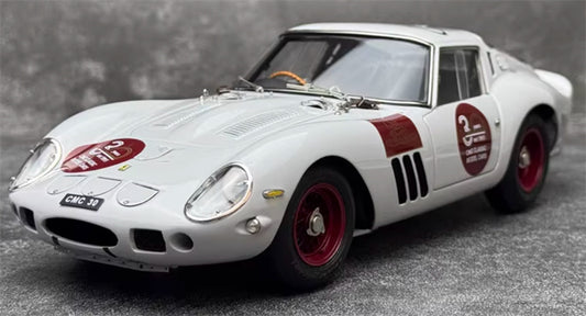 CMC Ferrari 250 GTO 30th Anniversary Edition white Limited Edition 1500PCS ONLY 1:18 Car Pre-built Model view1