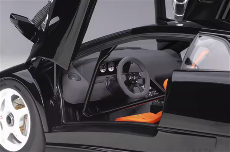 AUTOART Lamborghini Diablo SV-R Deep Black 1:18 Car Pre-a Model