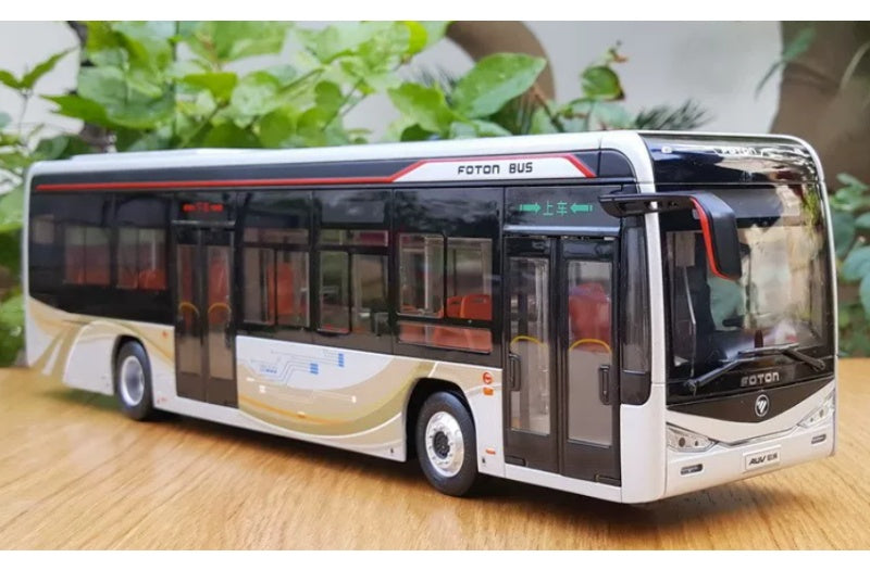 FOTON Ouhui BJ6129 bus Lighting version silver 1:36 Bus Pre-built Airliner Model Display view1