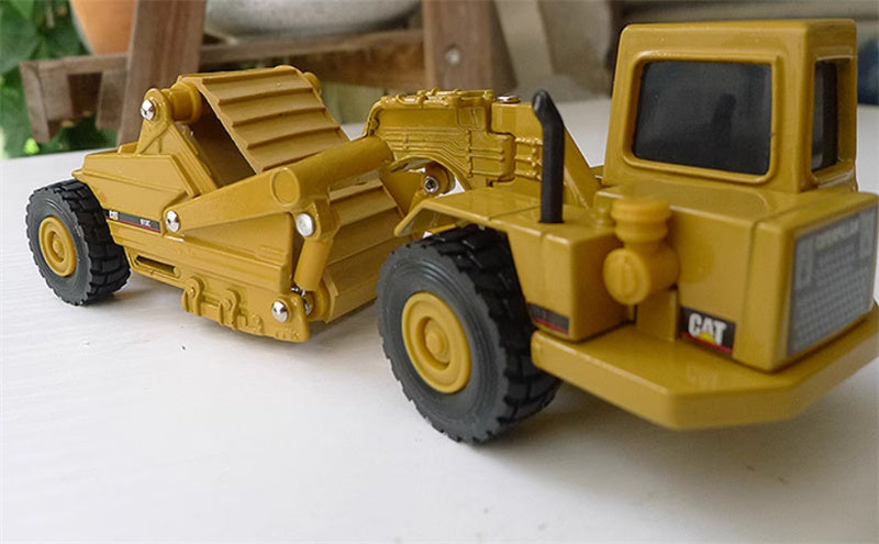Norscot Cat Gift box set (613C scraper, 950F wheel loader, D6H tracked tractor) yellow 1:64 Truck Pre-built Model