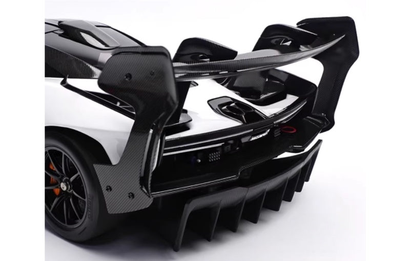 1:18 McLaren Senna GTR LCD White Diecast Model view4