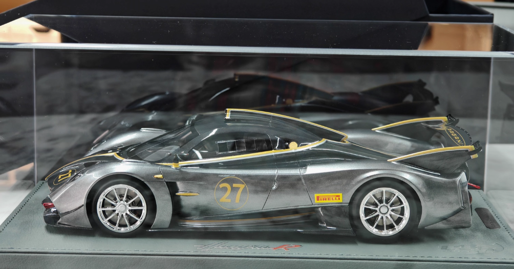 BBR MODELS Pagani Huayra R Limited Edition Metal Grey Pirelli 1:18 Car Pre-built Model view8