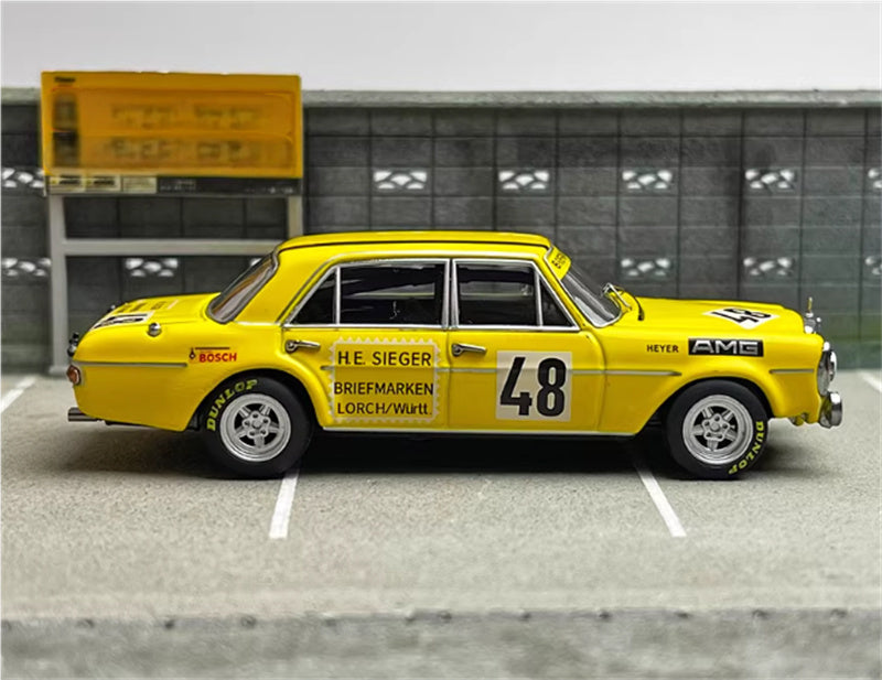Liberty 64 Mercedes Benz 300SEL AMG W109 Yellow Pig 48# Limited Edition 999PCS ONLY 1:64 Car Pre-built Airliner Model Display view5