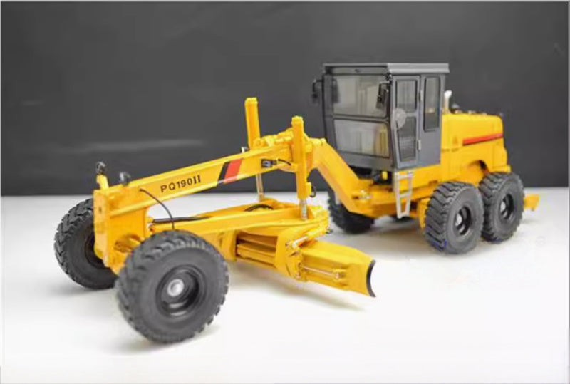 SANY PQ190II Grader 1:35 Truck Pre-built Model