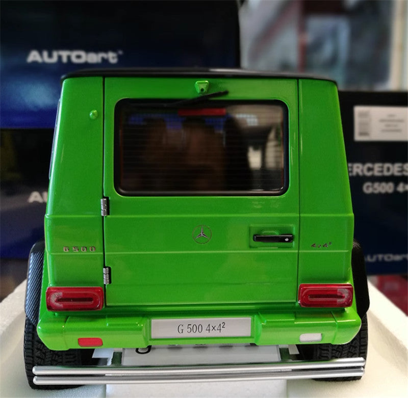 Autoart Mercedes Benz G500 4×4² Green 1/18 DIECAST CAR