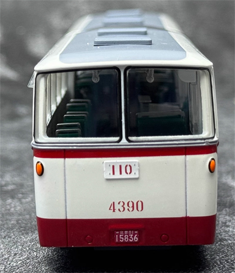Beijing Public Transport Jinghua BK662 110 Road Articulated bus White Road Sign 1:64 Bus Pre-built Model view7
