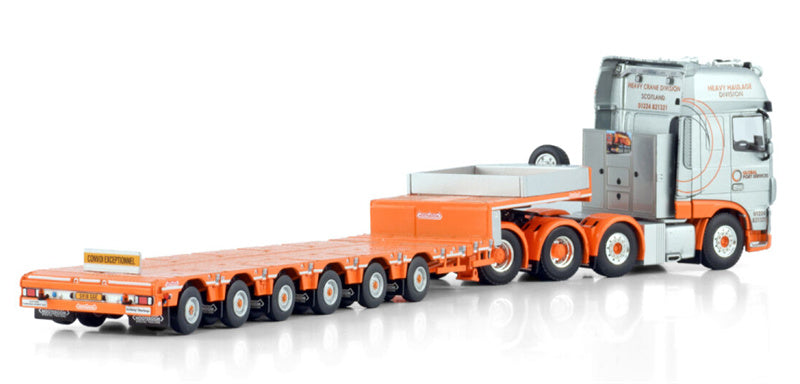 WSI  DAF XF SUPER SPACE CAB MY2017 8X4 NOOTEBOOM MANOOVR - 6 AXLE Global Crane Services 1:50 Truck Pre-built Model