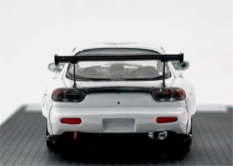 1:64 Mazda RX-7 RE Amemiya‌ White Master DIECAST Model