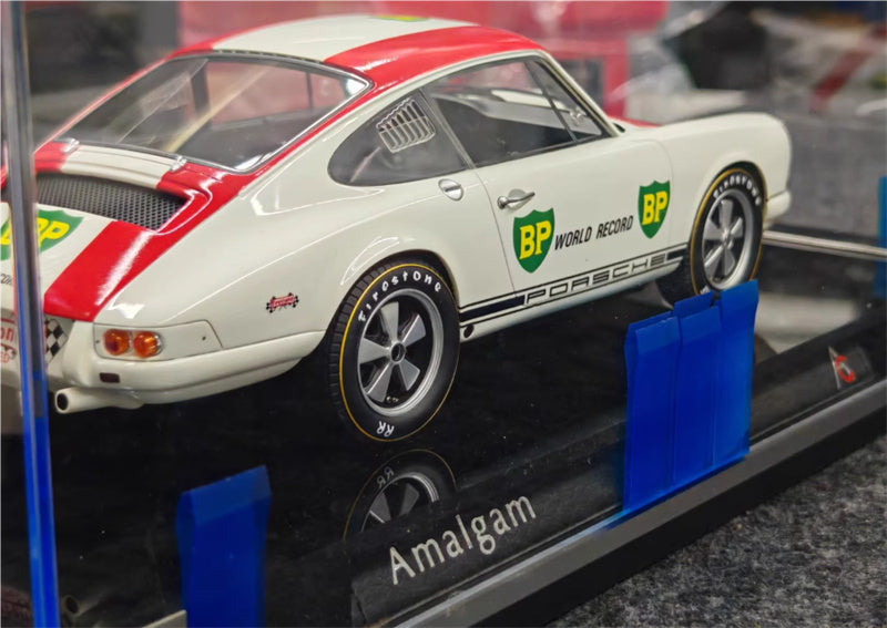 1:18 Porsche 911R 1967 Amalgam Resin Car Model view7
