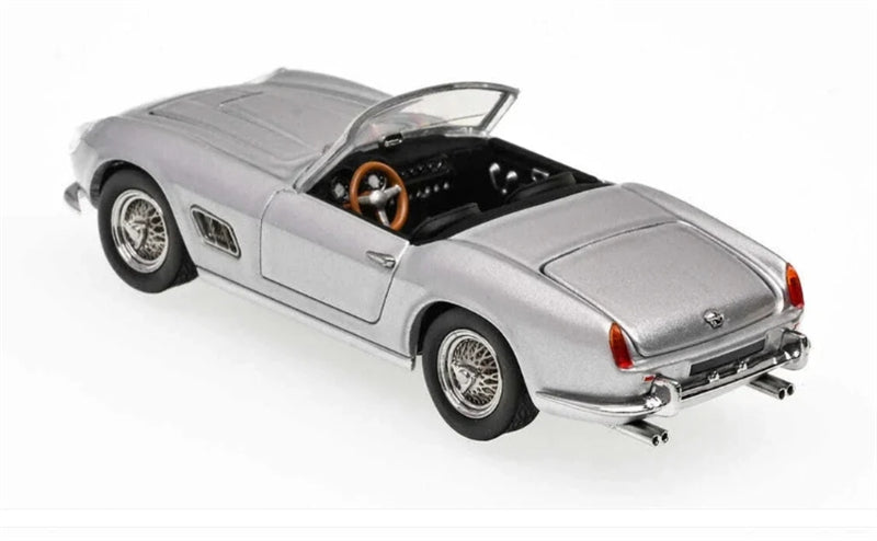 GFCC 1960 SWB Ferrari 250GT California Convertible Silver Limited Edition 499PCS ONLY LHD 1:64 car Pre-built Model view1