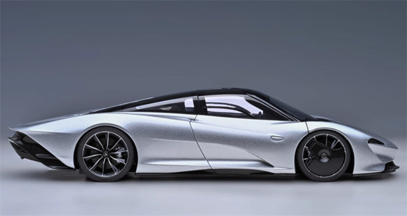 AUTOART McLaren Speedtail supercar silver 1:18 Car Pre-built Model view6