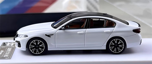 1:64 BMW M5 F90 Snow Mountain White Howie Model DIECAST Civil Car Model