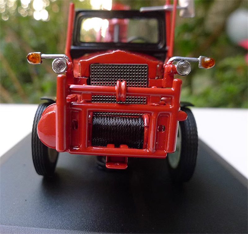 FLOZ Raimundle Agricultural Traktor 1967 red 1:43 Truck Pre-built Model