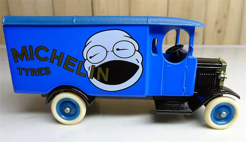 CORGI Michelin Van blue Limited Edition 1500PCS ONLY 1:76 Truck Pre-built Model