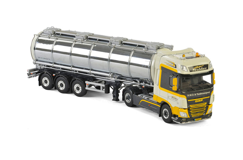 WSI DAF XF SUPER SPACE CAB 4x2 TANK TRAILER - 3 AXLE Peter Mulder 1:50 Truck Pre-built Model