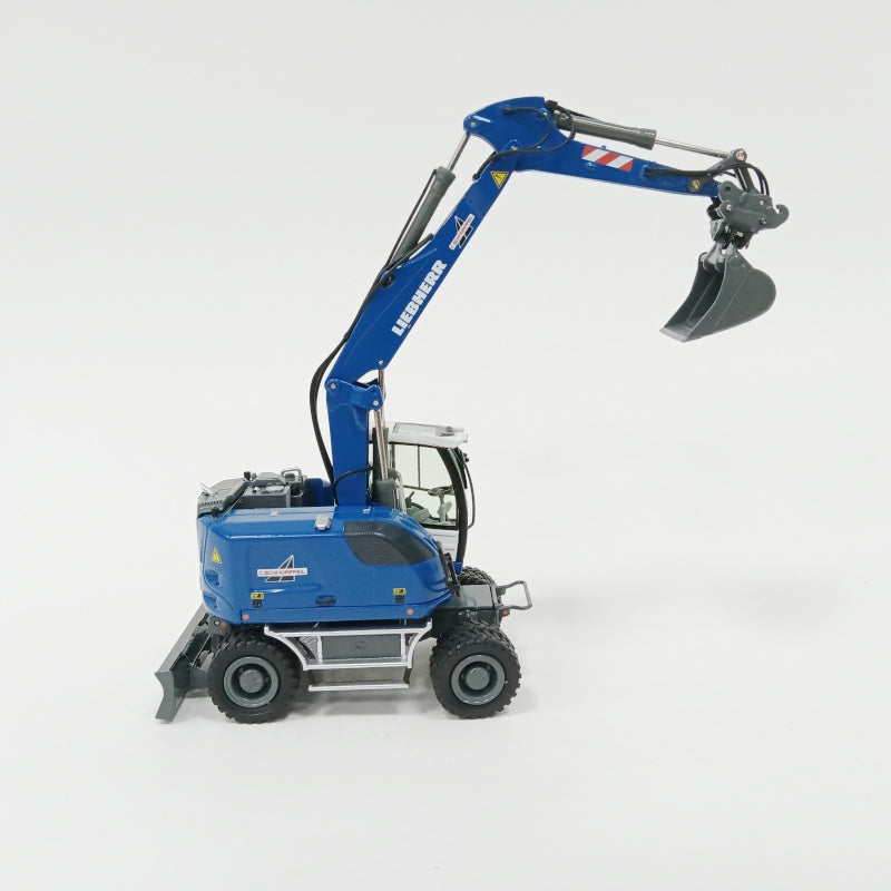 NZG Liebherr A918 Compact C.SCHNORPFEIL Wheeled Excavator 1:50 Truck Pre-built Model