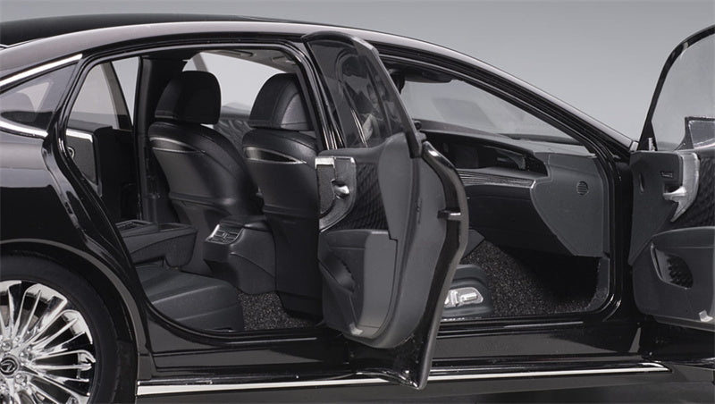 AUTOART LEXUS LS500H Fully open black 1:18 Car Pre-built Model view4