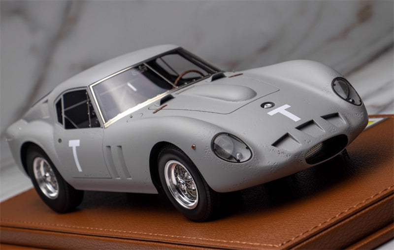 BBR MODELS Ferrari 250 GTO Test Monza 1961 with Figure Stirling Limited Edition 200PCS ONLY Leather base 1:18 Car Pre-built Model view9