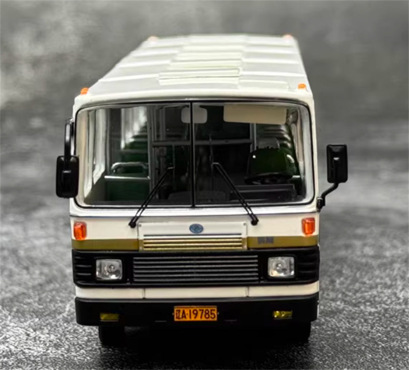 AUTO-GLIMPSE Huanghai DD6111CS Bus red white 1:64 Bus Pre-built Model view7