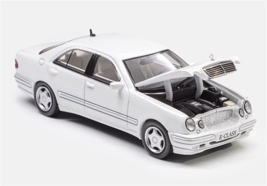 Max well Mercedes Benz E320 W210 6th Generation E-Class Pearlescent white 1:64 Car Pre-built Airliner Model Display view1