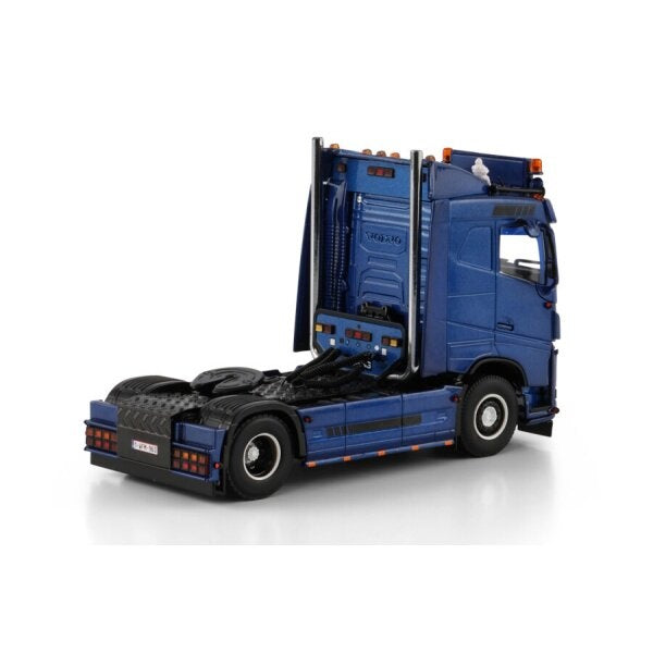 1:50 VOLVO LIPPENS FH4 SLEEPER CAB 4X2 WSI  Blue DIECAST Model