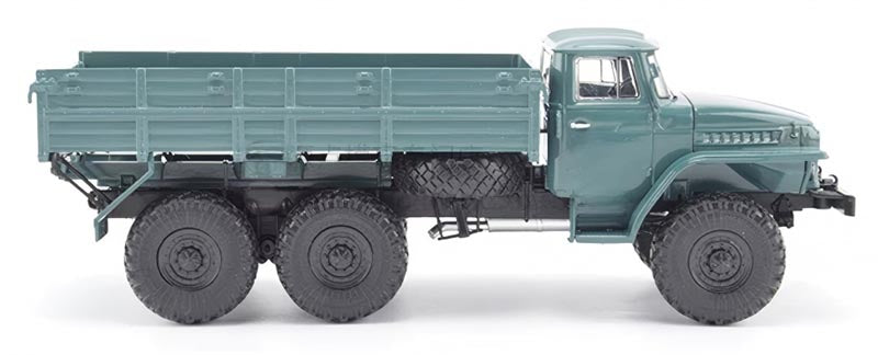 1:43 URAL-377 Modimio ABS Model