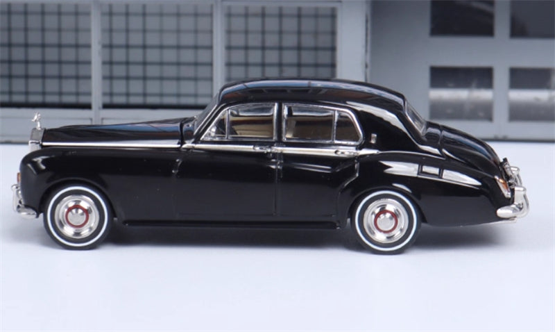 GFCC 1965 Rolls Royce Silver Cloud III classic car Black LHD 1:64 car Pre-built Model view7