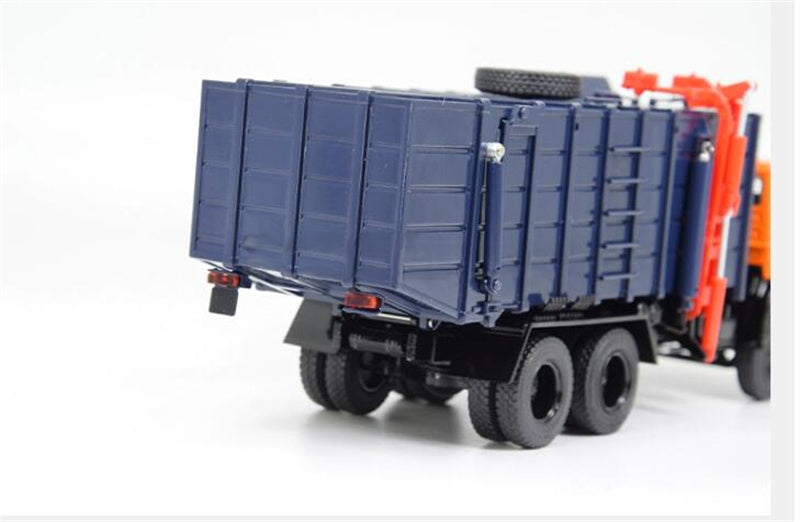 StartScaleModels Russian municipal sanitation self loading Garbage truck KO-415A (53213) 1/43 Truck Pre-built Model