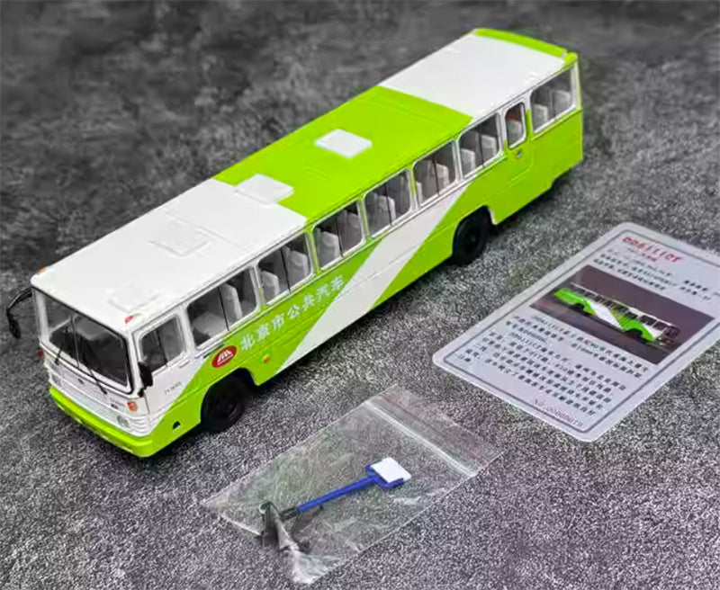 Beijing Public Transport Huanghai DD6111CT Single Machine 944 black wheel Bafangda Payment 1:64 Bus Pre-built Model view8