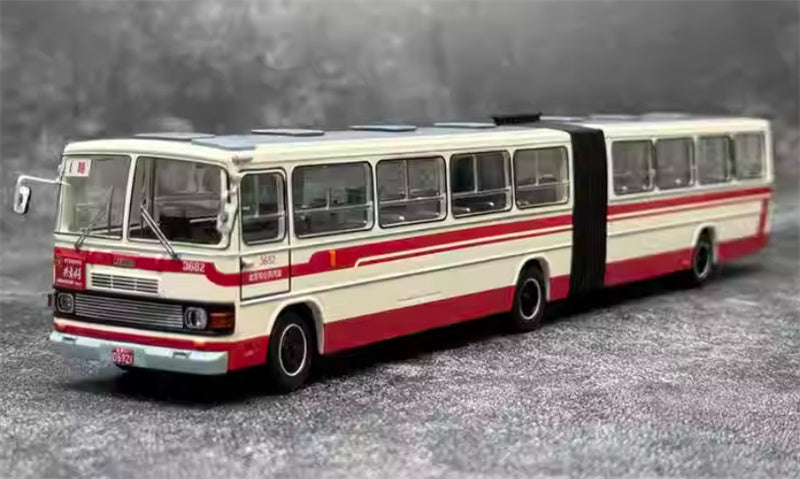 Beijing Public Transport Jinghua BK670 Yellow River Grand Passage 1 Road League member articulated bus red 1:64 Bus Pre-built Model view1