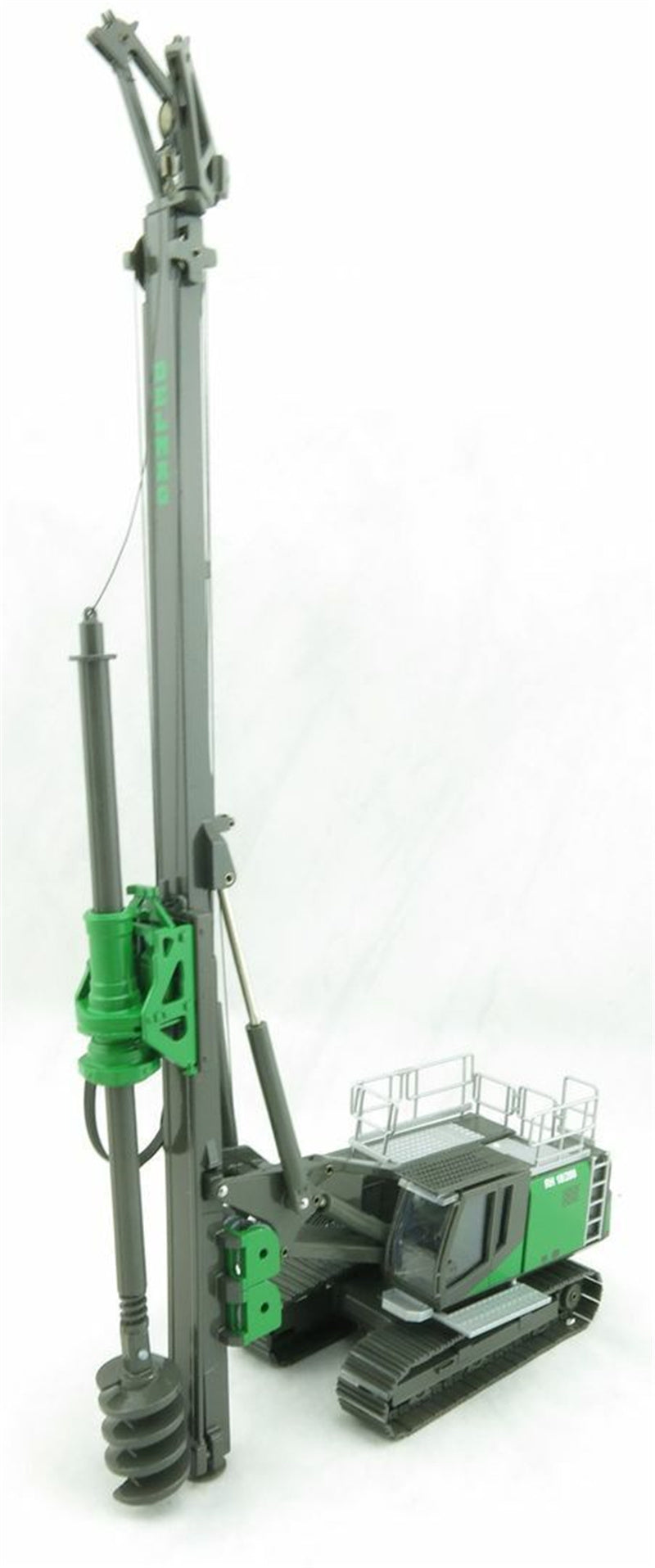 Conrad  DELMAG RH18/200/SR25E carrier rotary drilling rig 1:50 DIECAST Truck Lorry