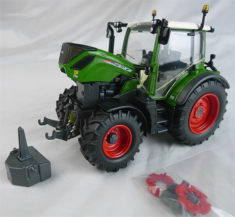 USK Fendt 313 Vario tractor Green 1:32 Truck Pre-built Model