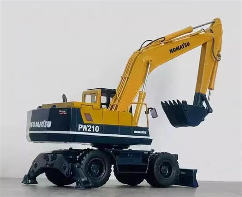 KOMATSU PW210-5 Excavator Collector's Edition 1:50 DIECAST Truck Lorry