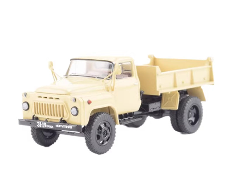 StartScaleModels Soviet SAZ-3504 (GAZ-52-04) dump truck 1:43 Truck Pre-built Airliner Model Display view1