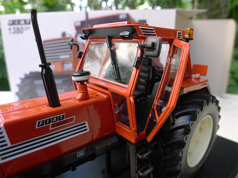 REPLICAGRI Fiat 1380DT New Holland agricultural tractor Red 1:32 Truck Pre-built Model