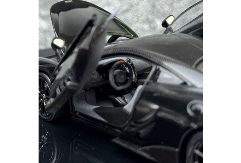 1:43 McLaren 600LT  black LCD MODELS  DIECAST Model