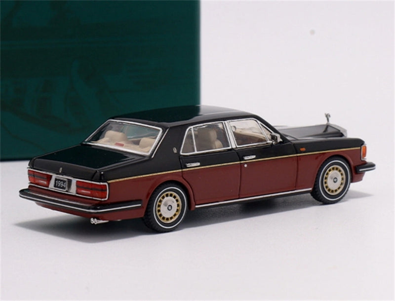 GFCC 1994 Rolls Royce Silver Spur III Red black two-tone with gold wheels Limited Edition 399PCS ONLY LHD 1:64 car Pre-built Model view5