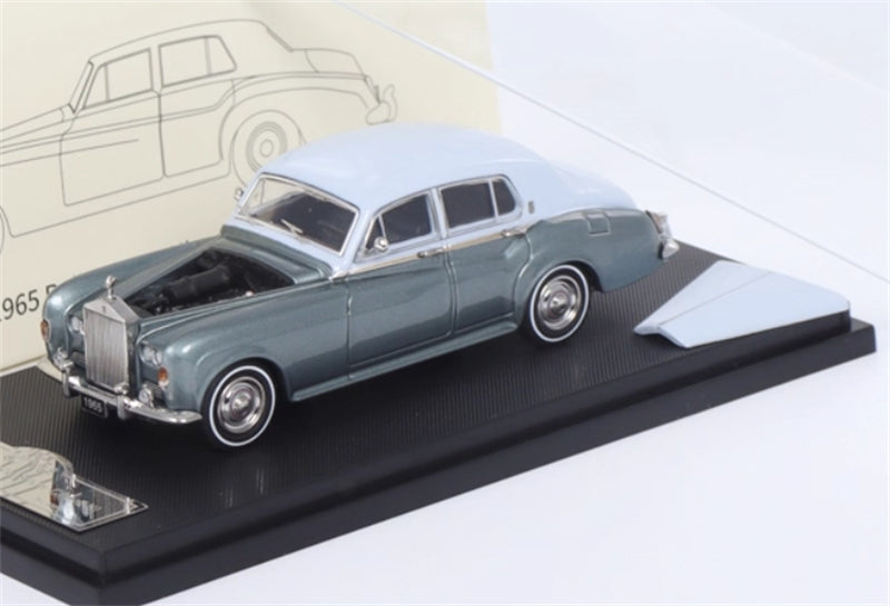 GFCC 1965 Rolls Royce Silver Cloud III classic car Light Blue Ice Blue Double LHD 1:64 car Pre-built Model view1