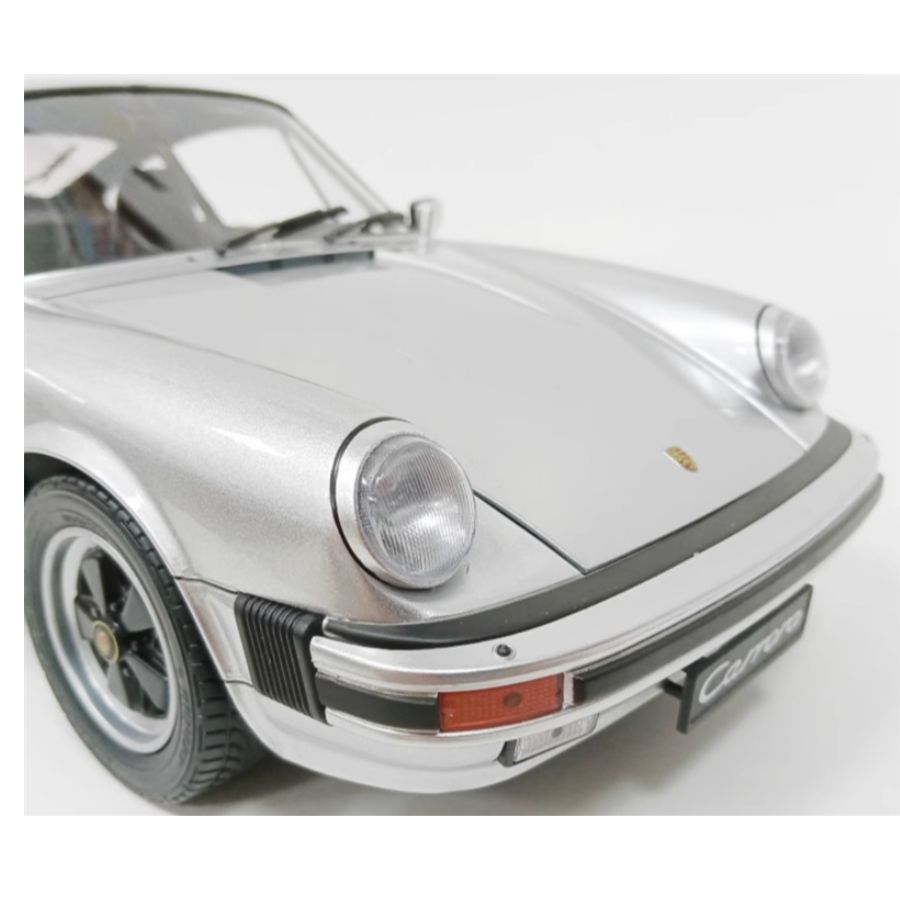 Schuco Porsche 911 Coupe silver 1:12 DIECAST Car