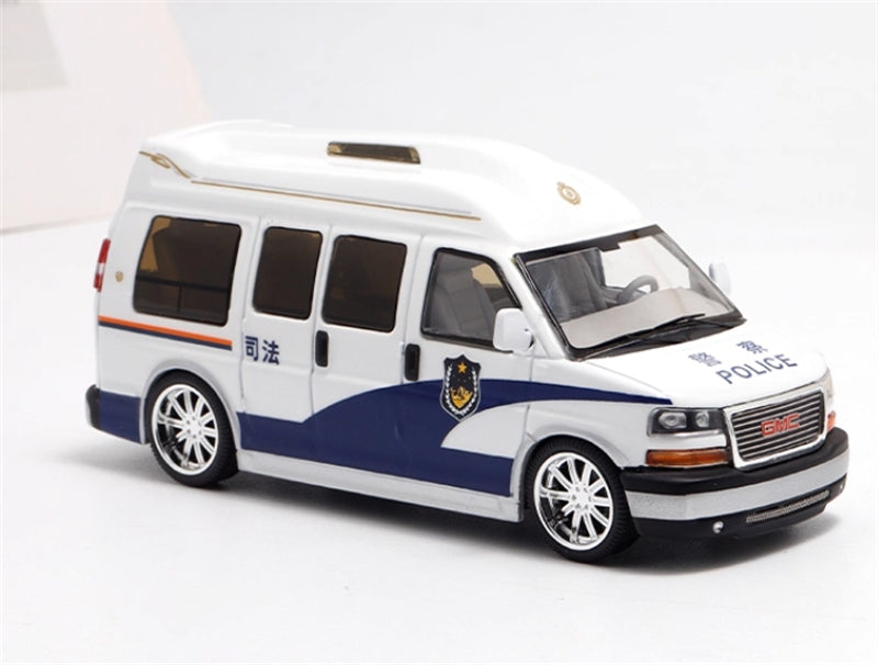 1:64 GMC Savana Business RV White GOC & The Art of Model DIECAST Limited Edition 199pcs ONLY Model